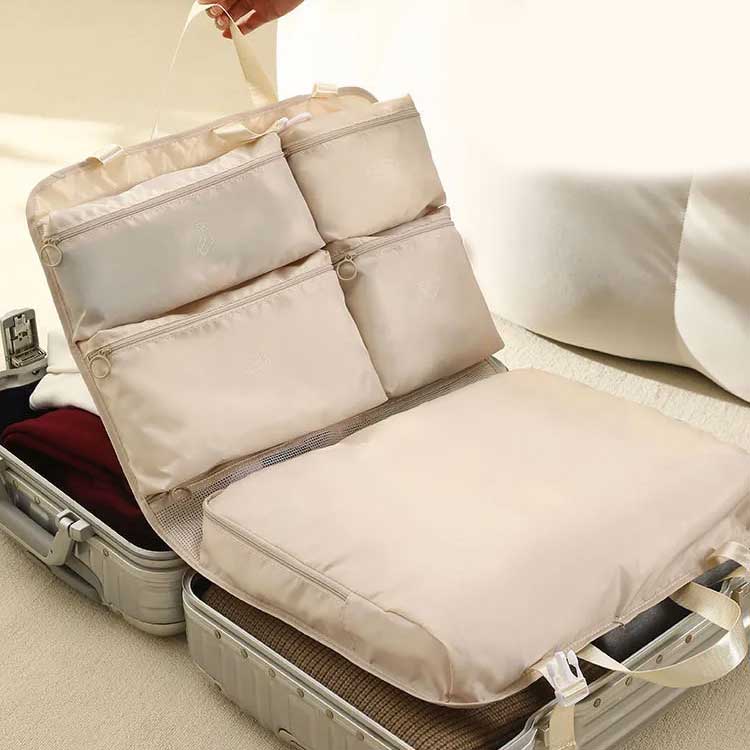 7-in-1 多機能トラベル収納バッグ